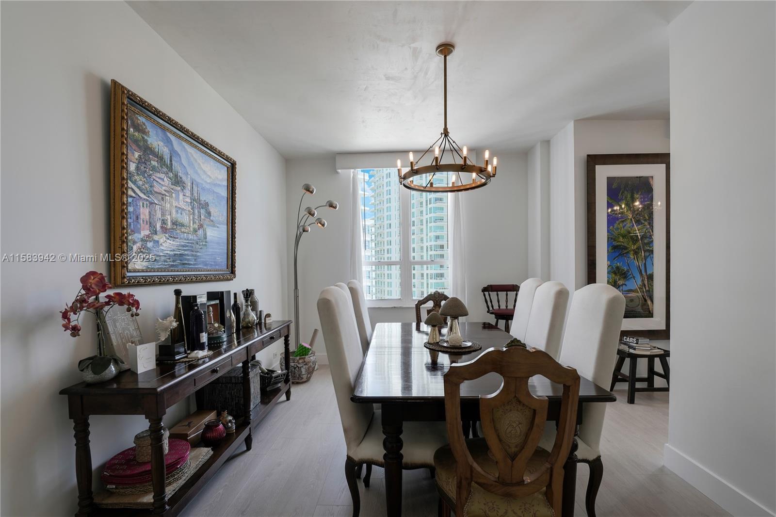 701 Brickell Key Blvd # 06 Unit: LPH-06