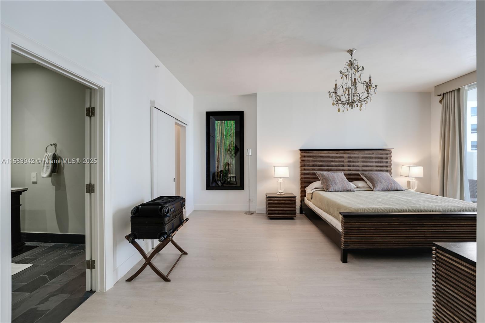 701 Brickell Key Blvd # 06 Unit: LPH-06