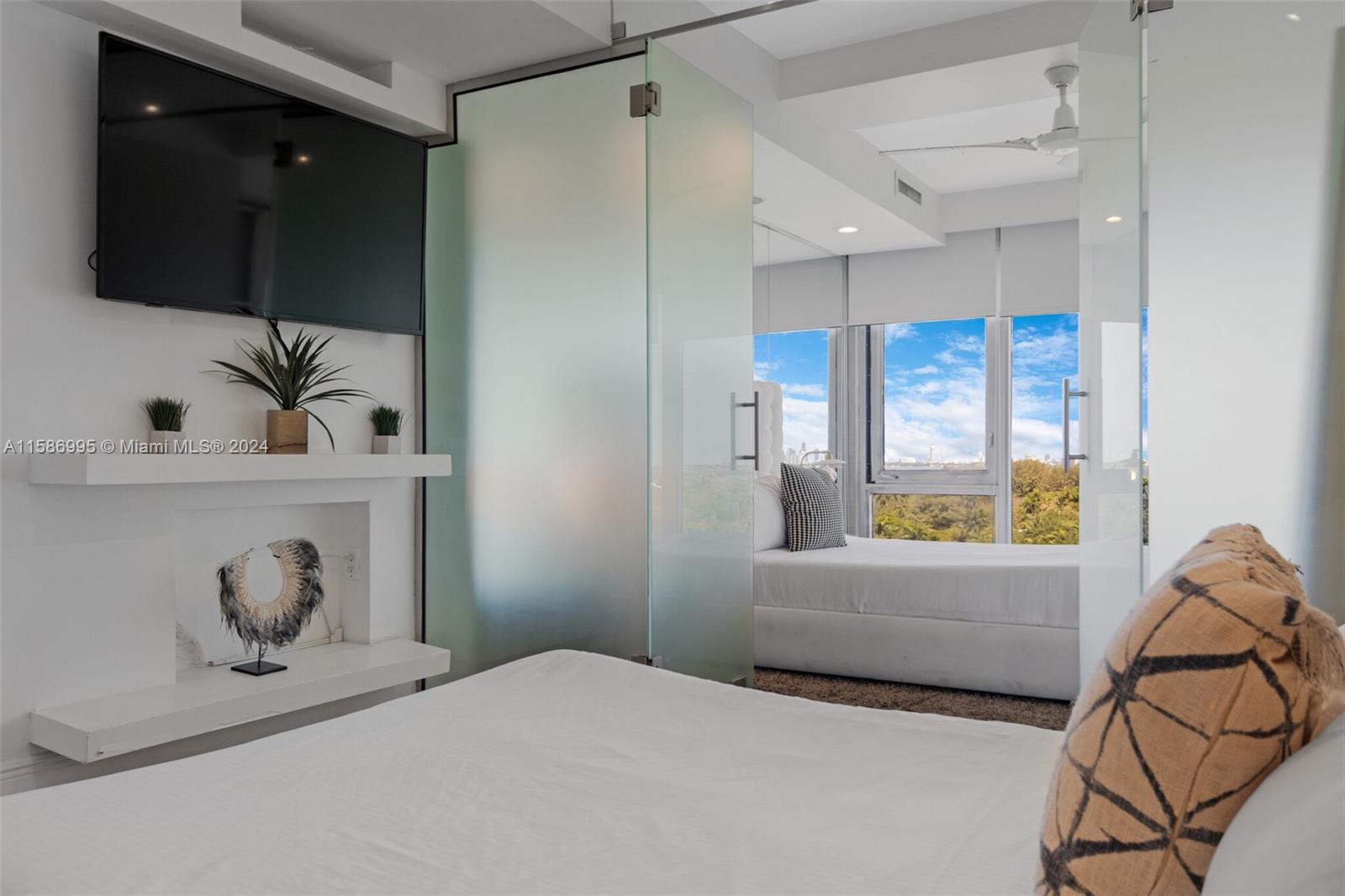 5781 Biscayne Blvd # 3 Unit: PH-3