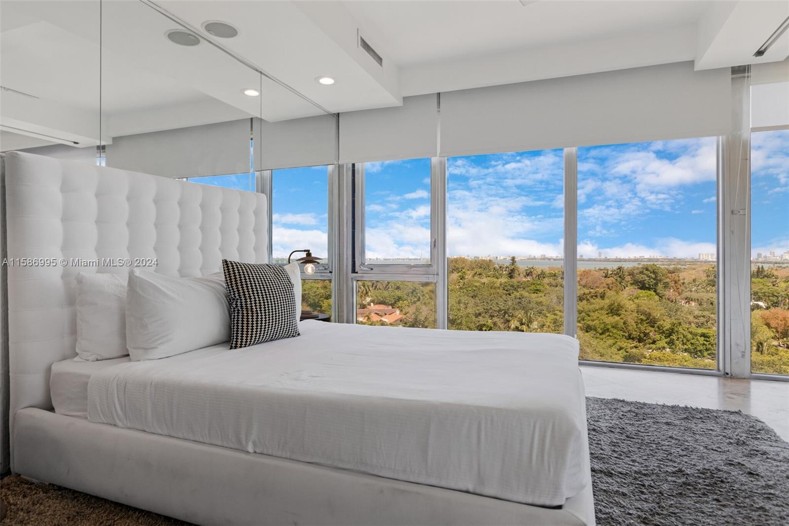 5781 Biscayne Blvd # 3 Unit: PH-3