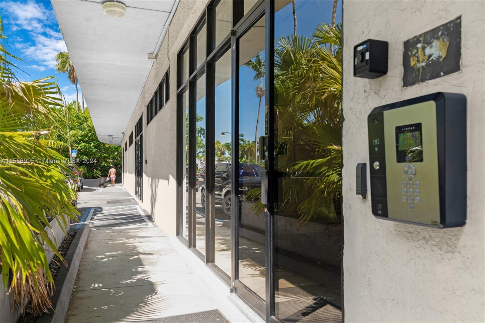 5781 Biscayne Blvd # 3 Unit: PH-3