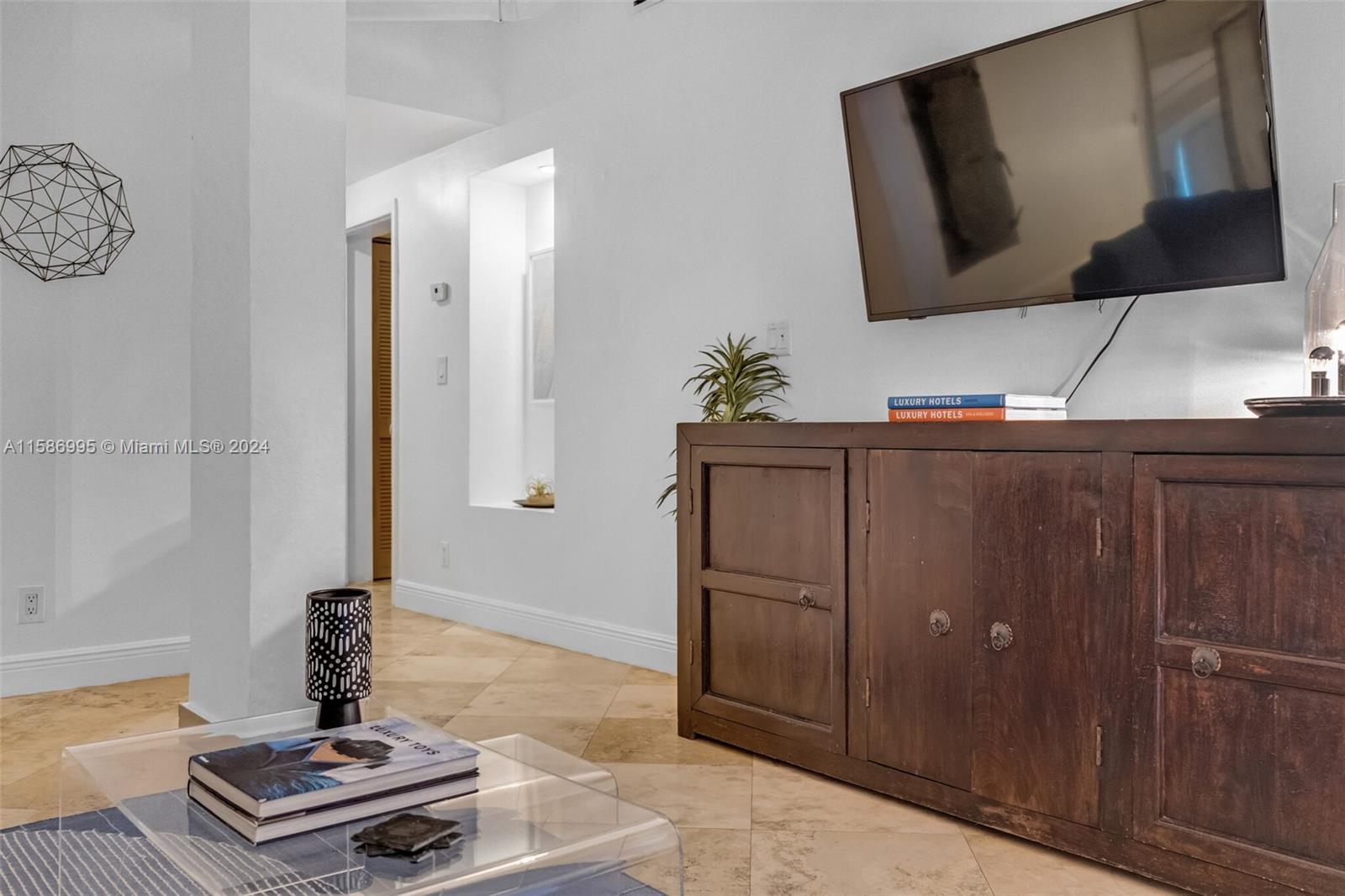 5781 Biscayne Blvd # 3 Unit: PH-3