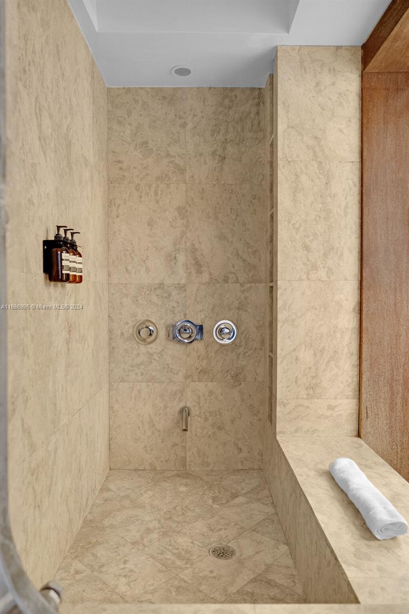 5781 Biscayne Blvd # 3 Unit: PH-3