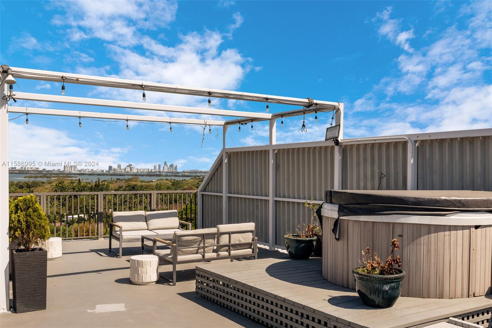 5781 Biscayne Blvd # 3 Unit: PH-3