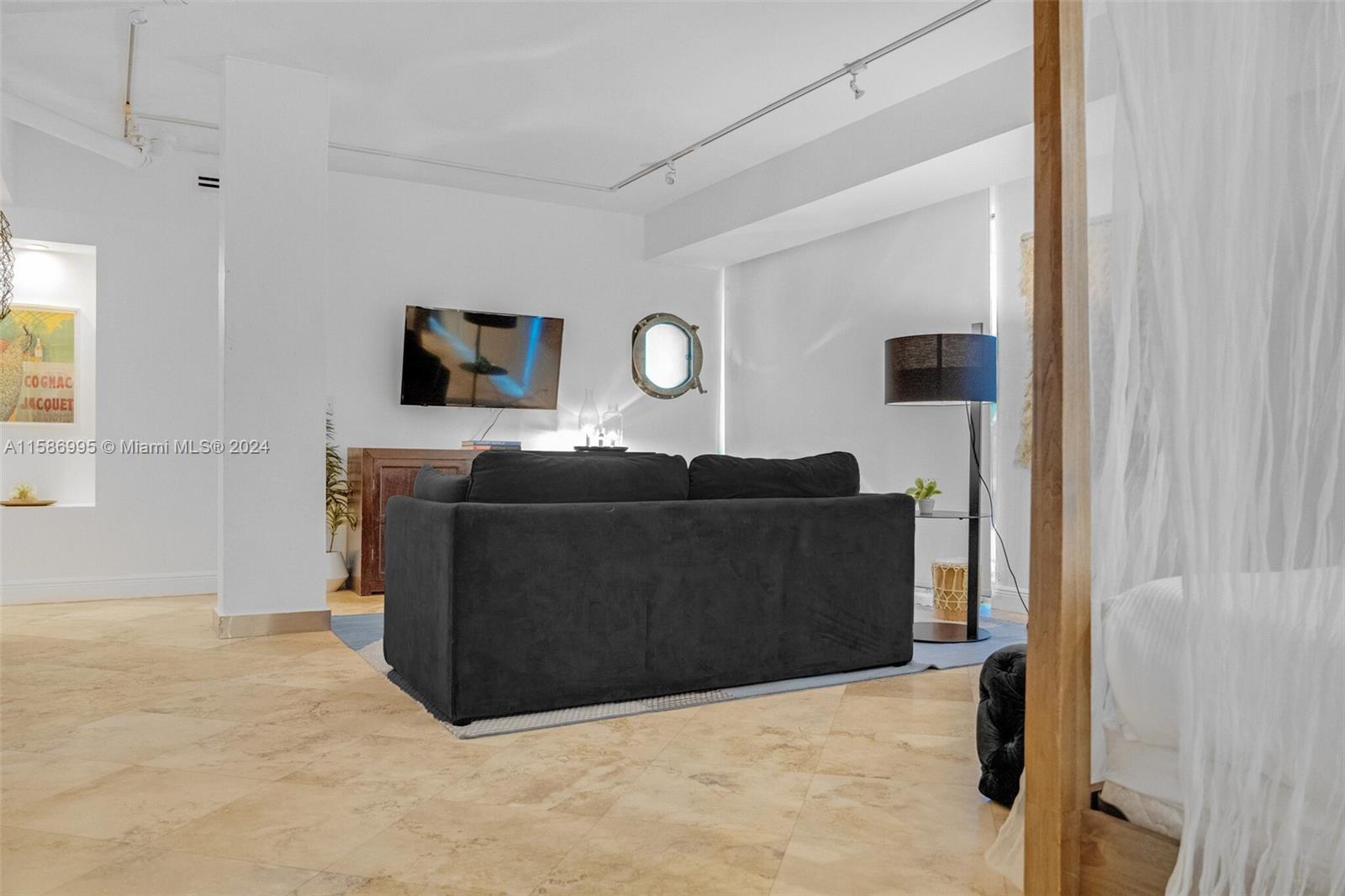 5781 Biscayne Blvd # 3 Unit: PH-3