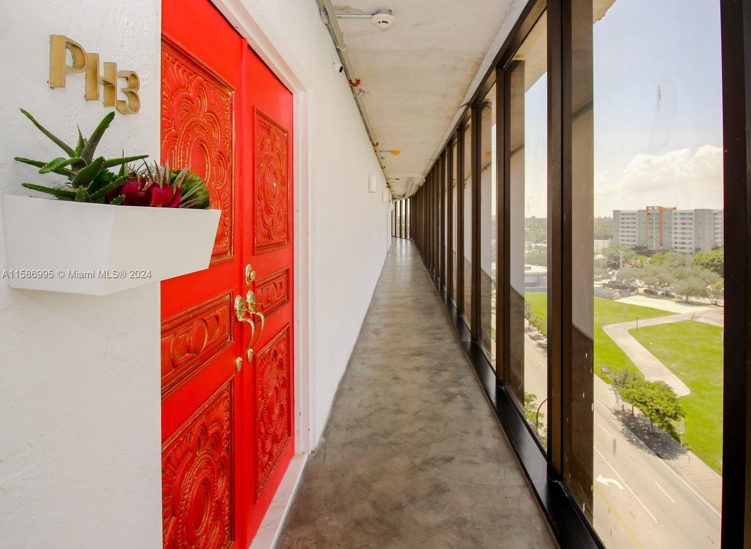 5781 Biscayne Blvd # 3 Unit: PH-3