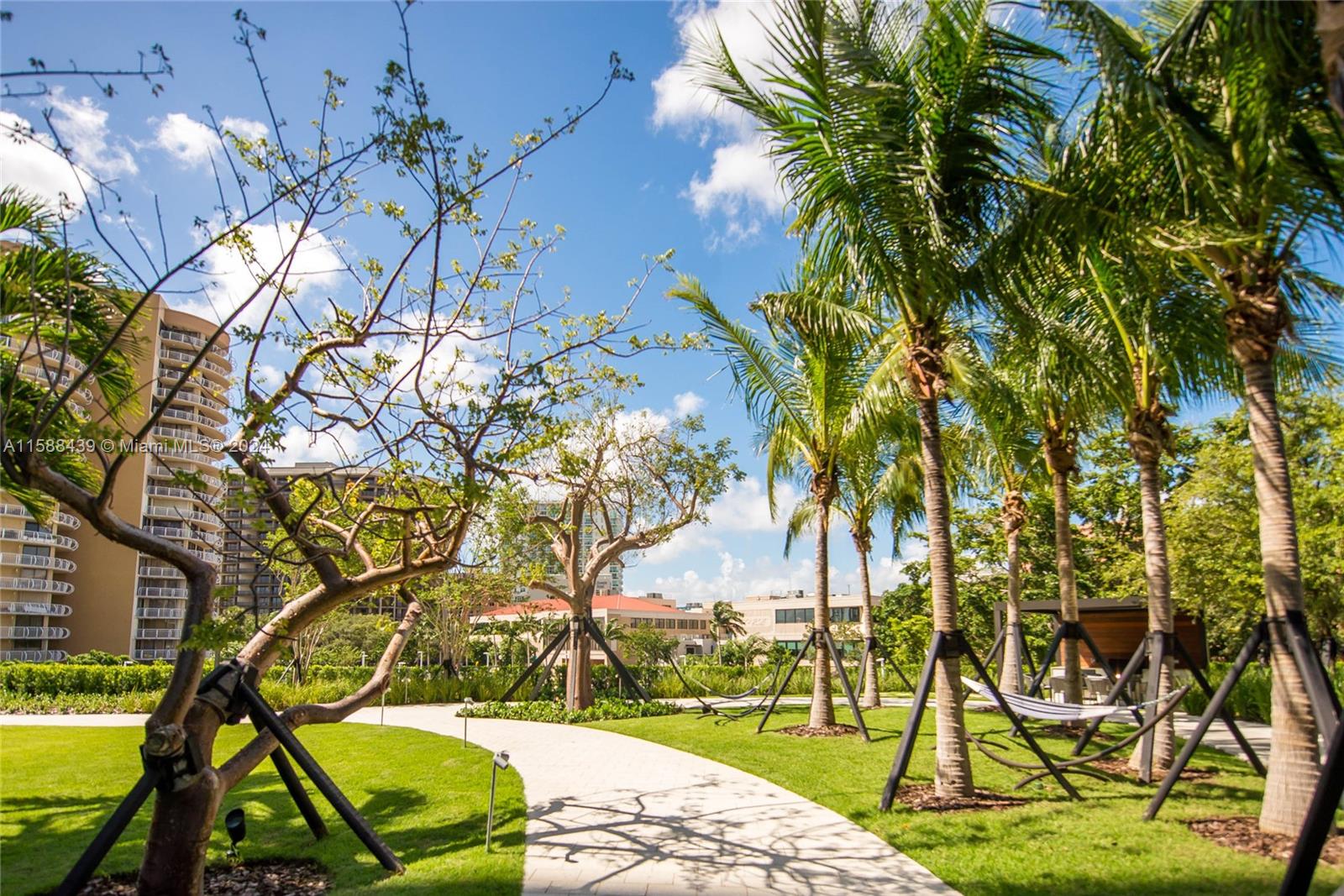 2831 S Bayshore Dr # 6 Unit: PH-6