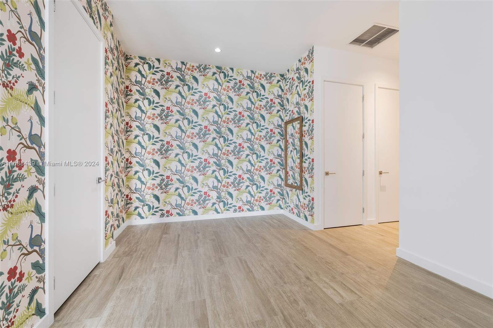 2831 S Bayshore Dr # 6 Unit: PH-6