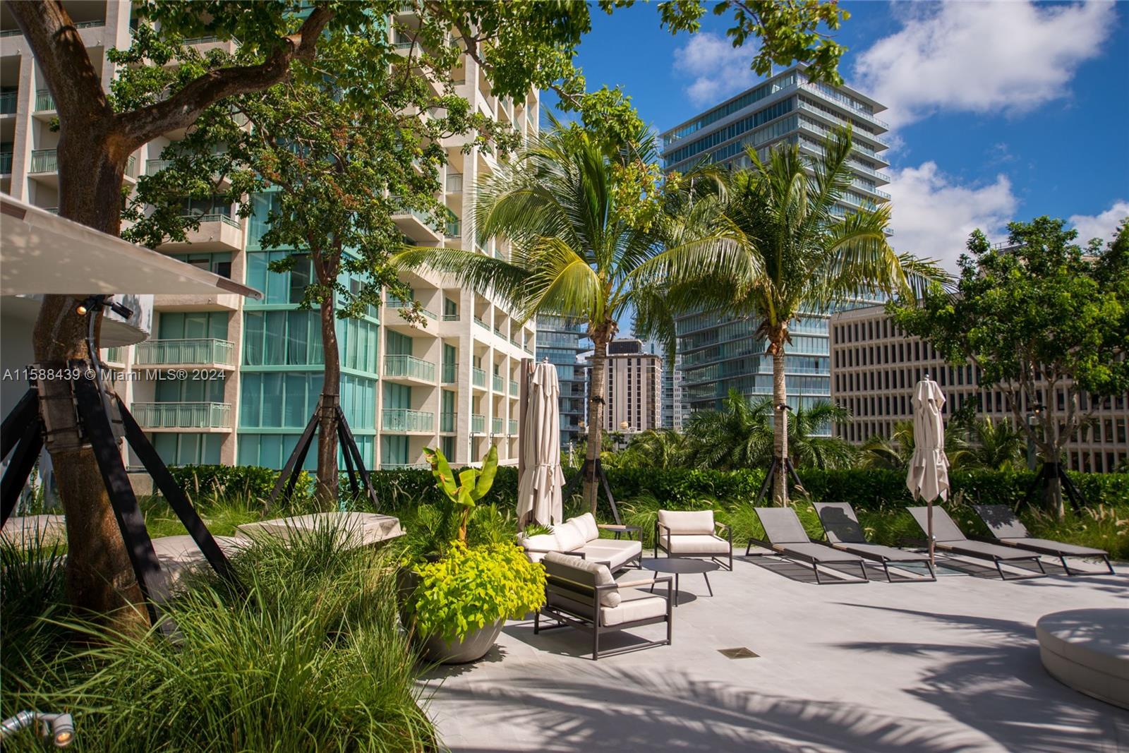 2831 S Bayshore Dr # 6 Unit: PH-6
