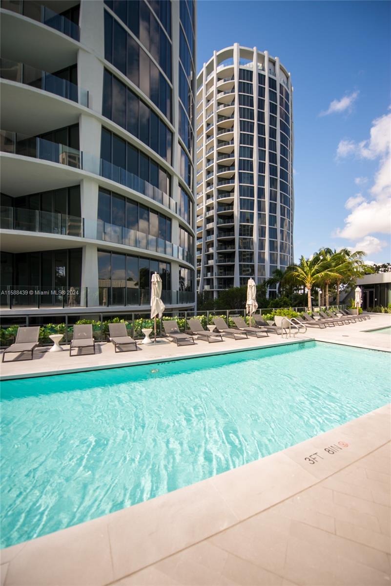 2831 S Bayshore Dr # 6 Unit: PH-6