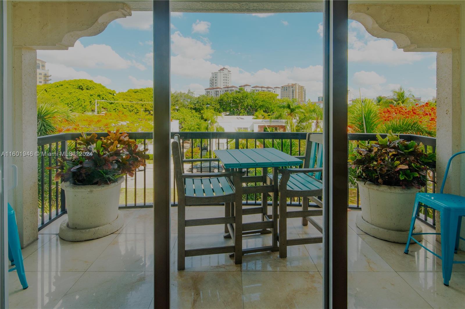 50 Alhambra Cir # 306