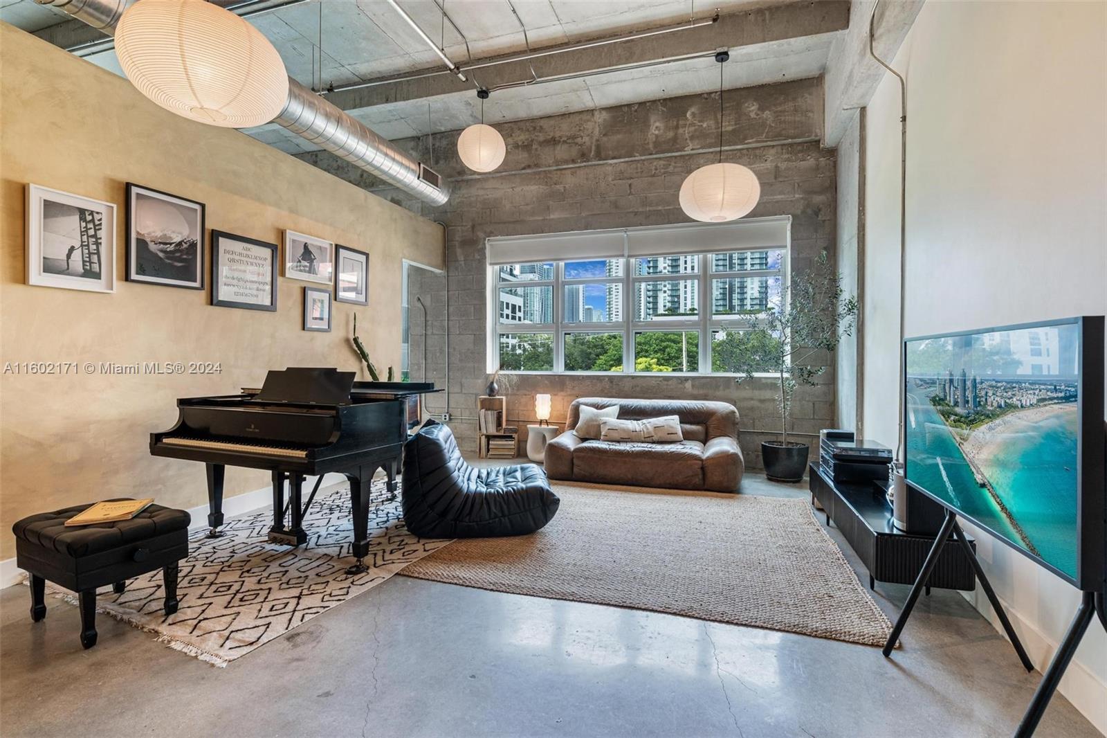 1749 NE Miami Ct Unit: 315