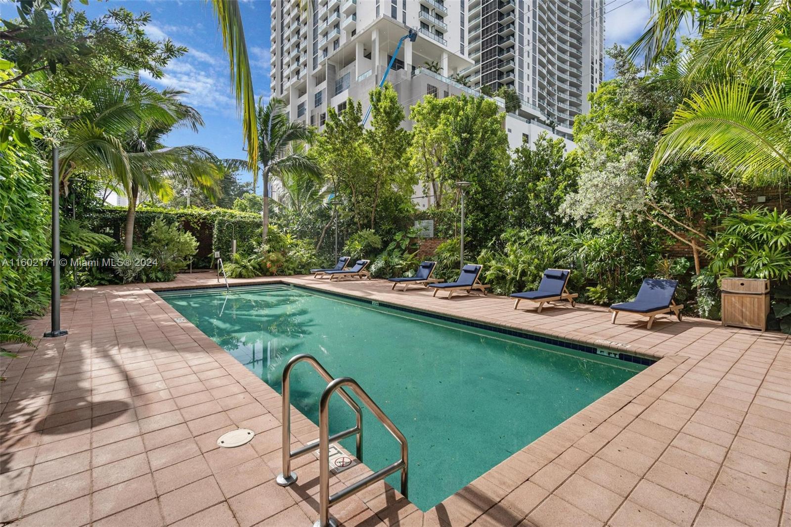 1749 NE Miami Ct Unit: 315