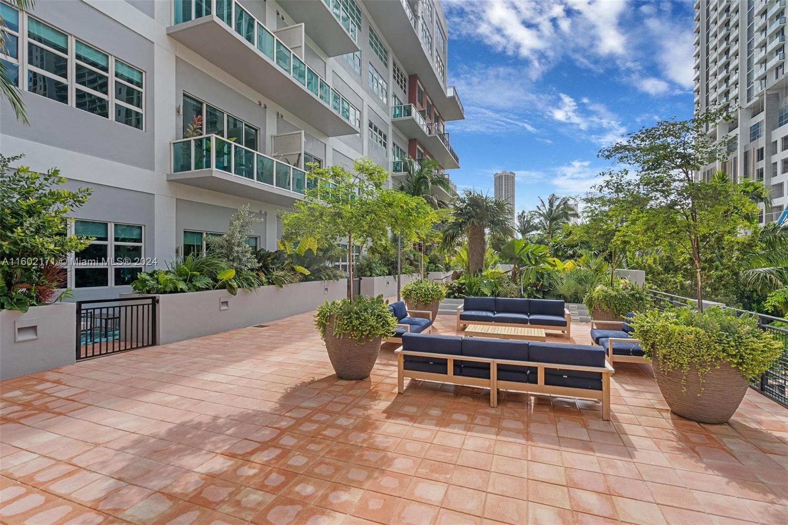 1749 NE Miami Ct Unit: 315