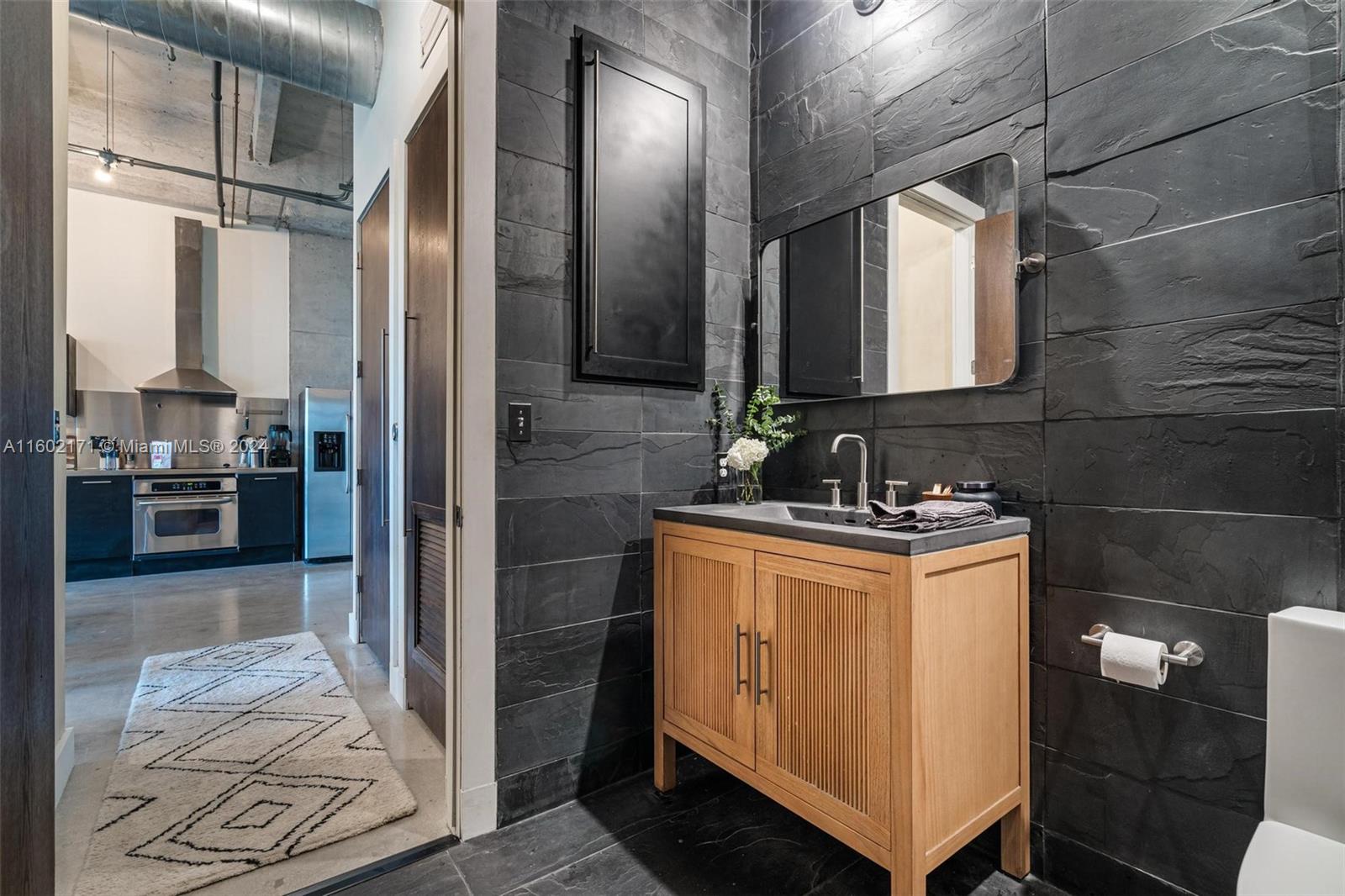 1749 NE Miami Ct Unit: 315