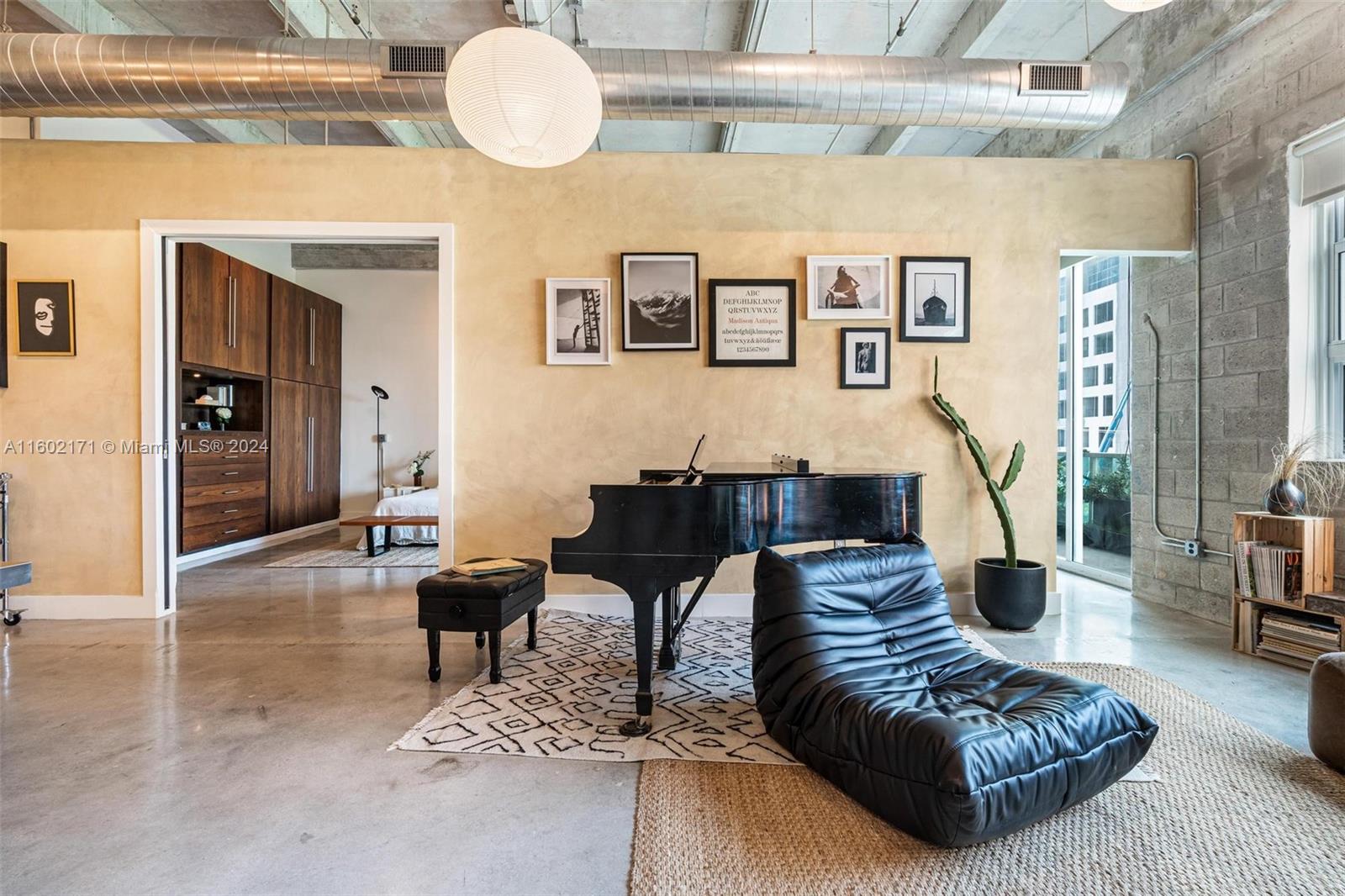 1749 NE Miami Ct Unit: 315