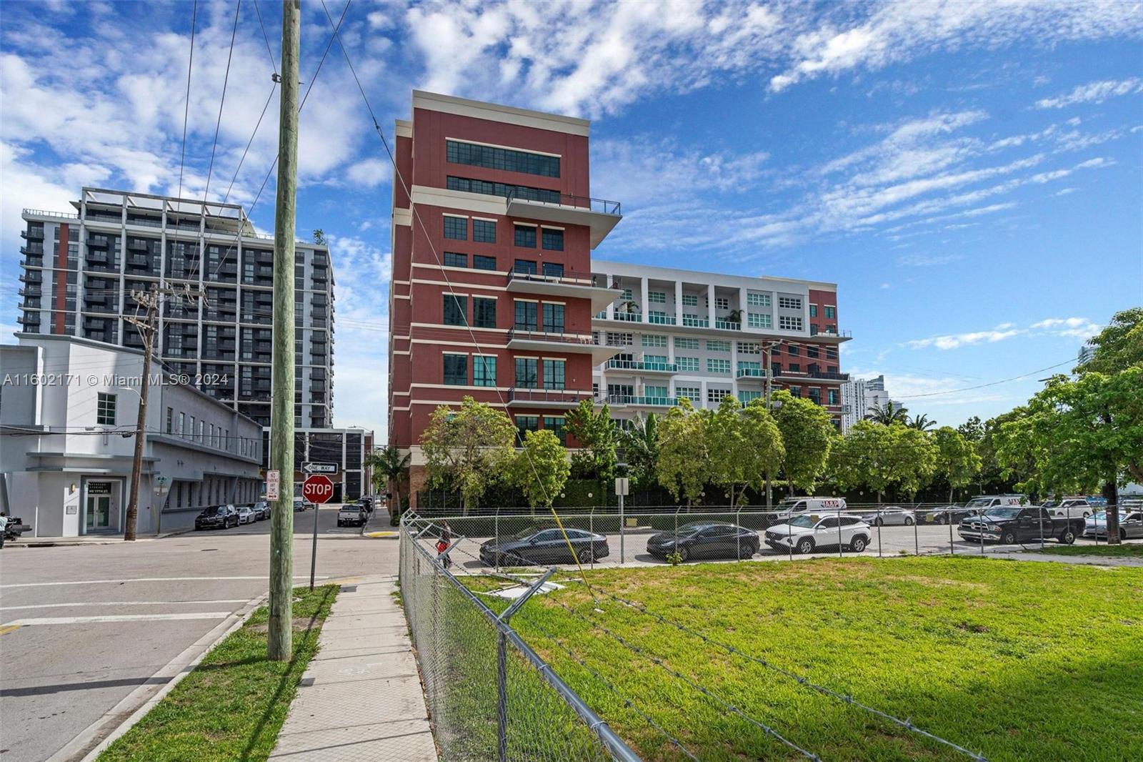 1749 NE Miami Ct Unit: 315