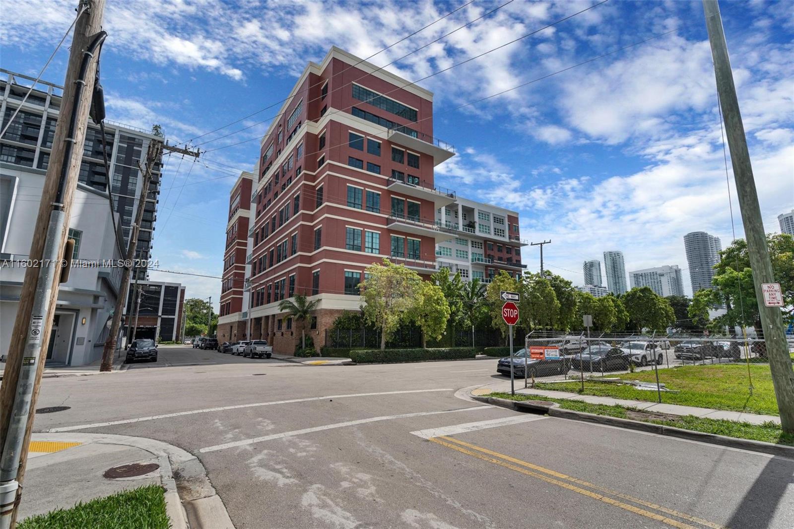 1749 NE Miami Ct Unit: 315