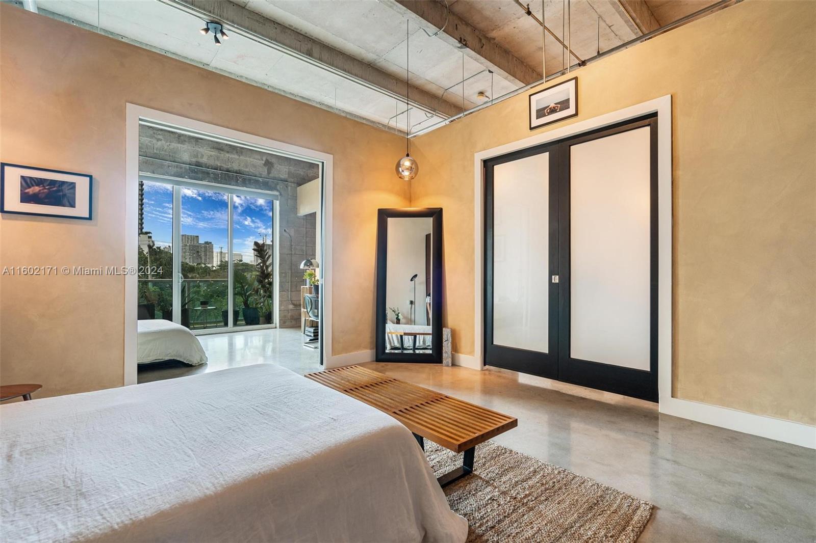 1749 NE Miami Ct Unit: 315