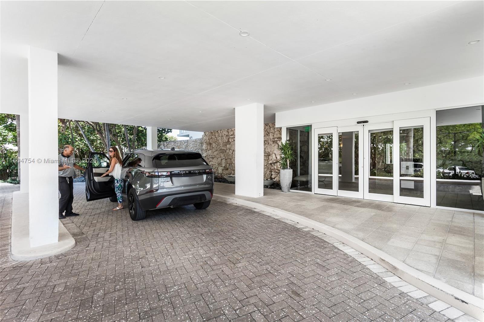 200 Ocean Lane Dr # 404