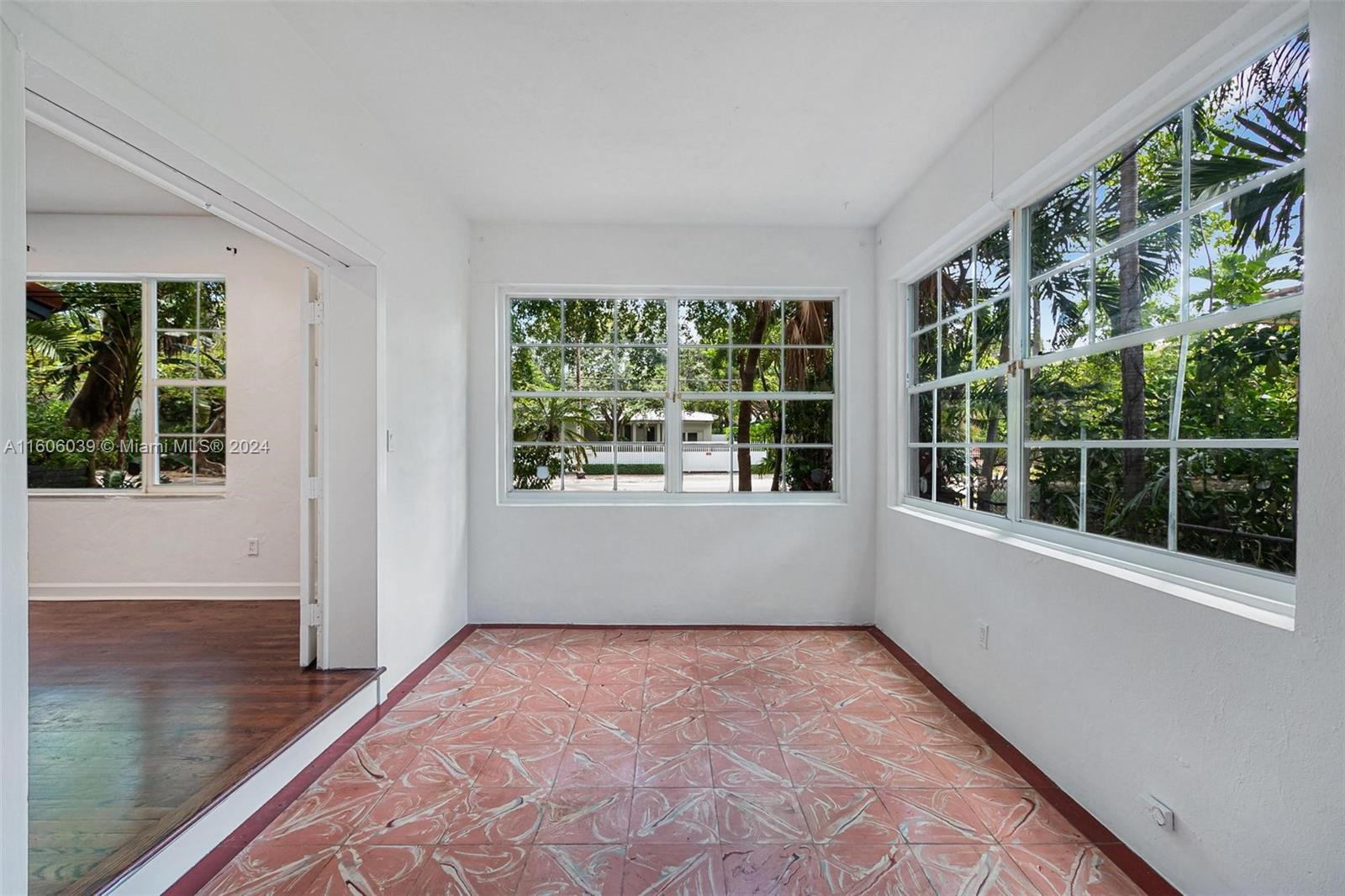 2685 SW 17th Ave