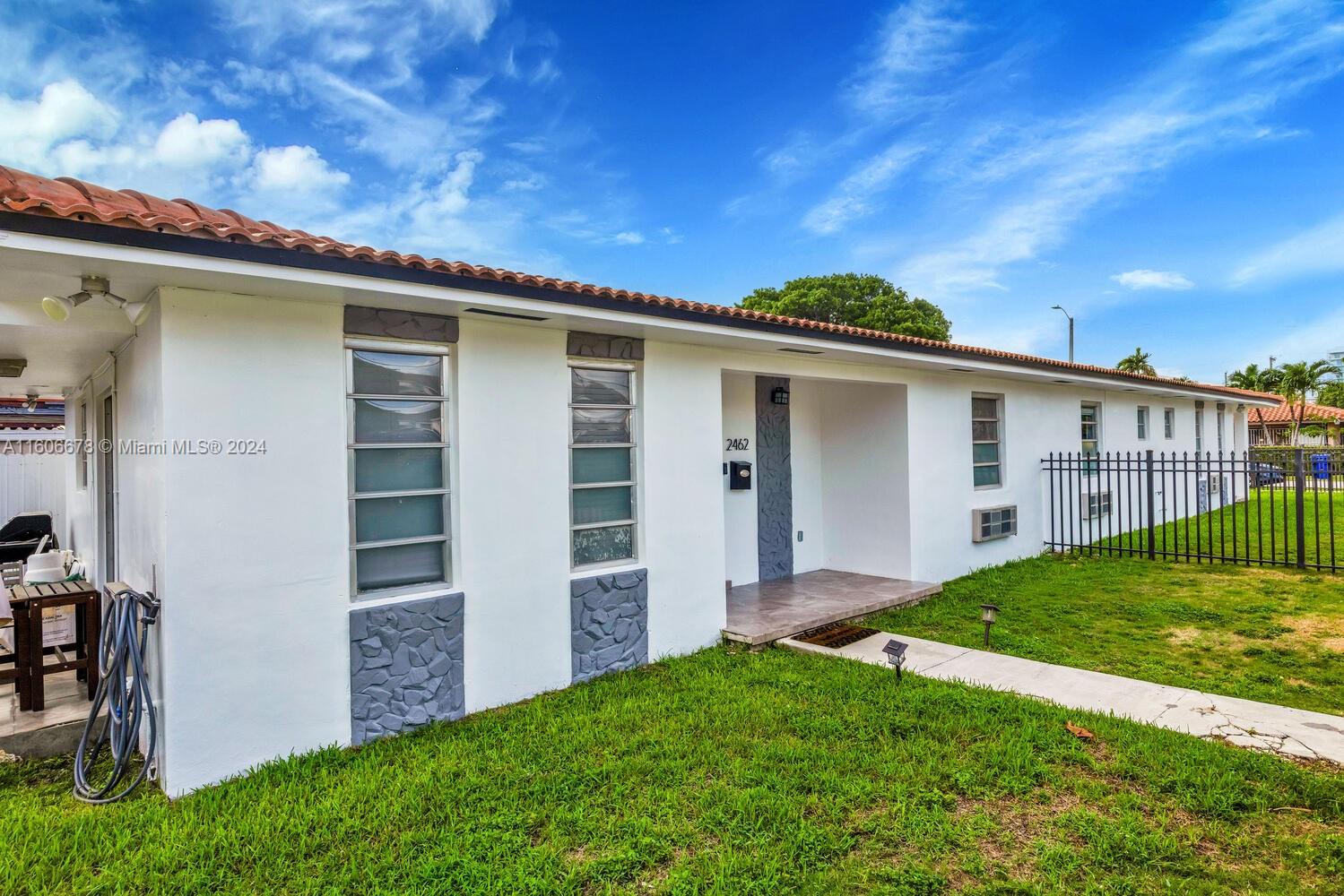 2460 SW 36th Ave