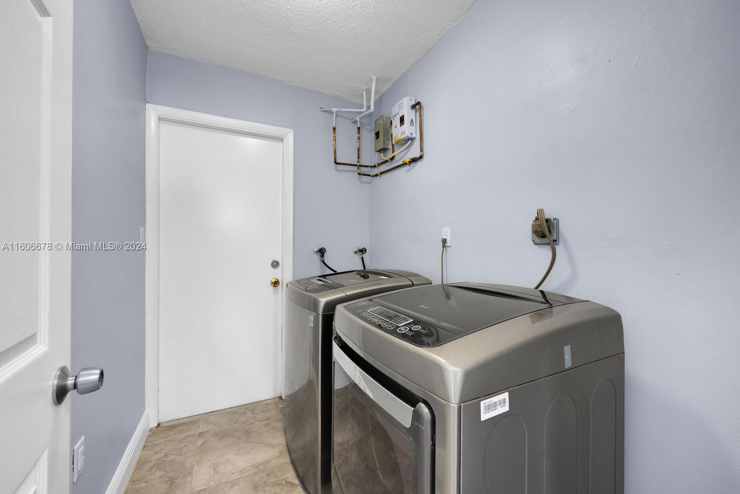 2460 SW 36th Ave
