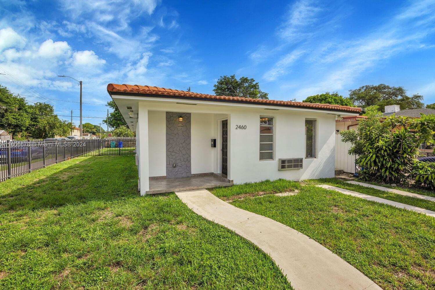 2460 SW 36th Ave
