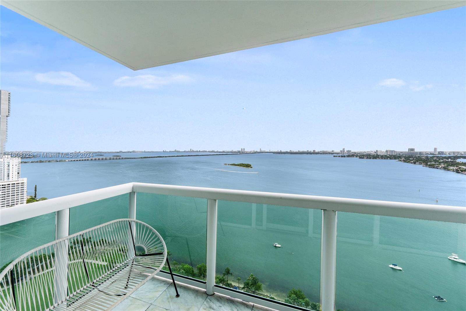 1800 N Bayshore Dr # 3003