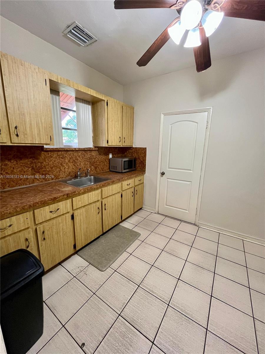 1779 SW 16th Ter