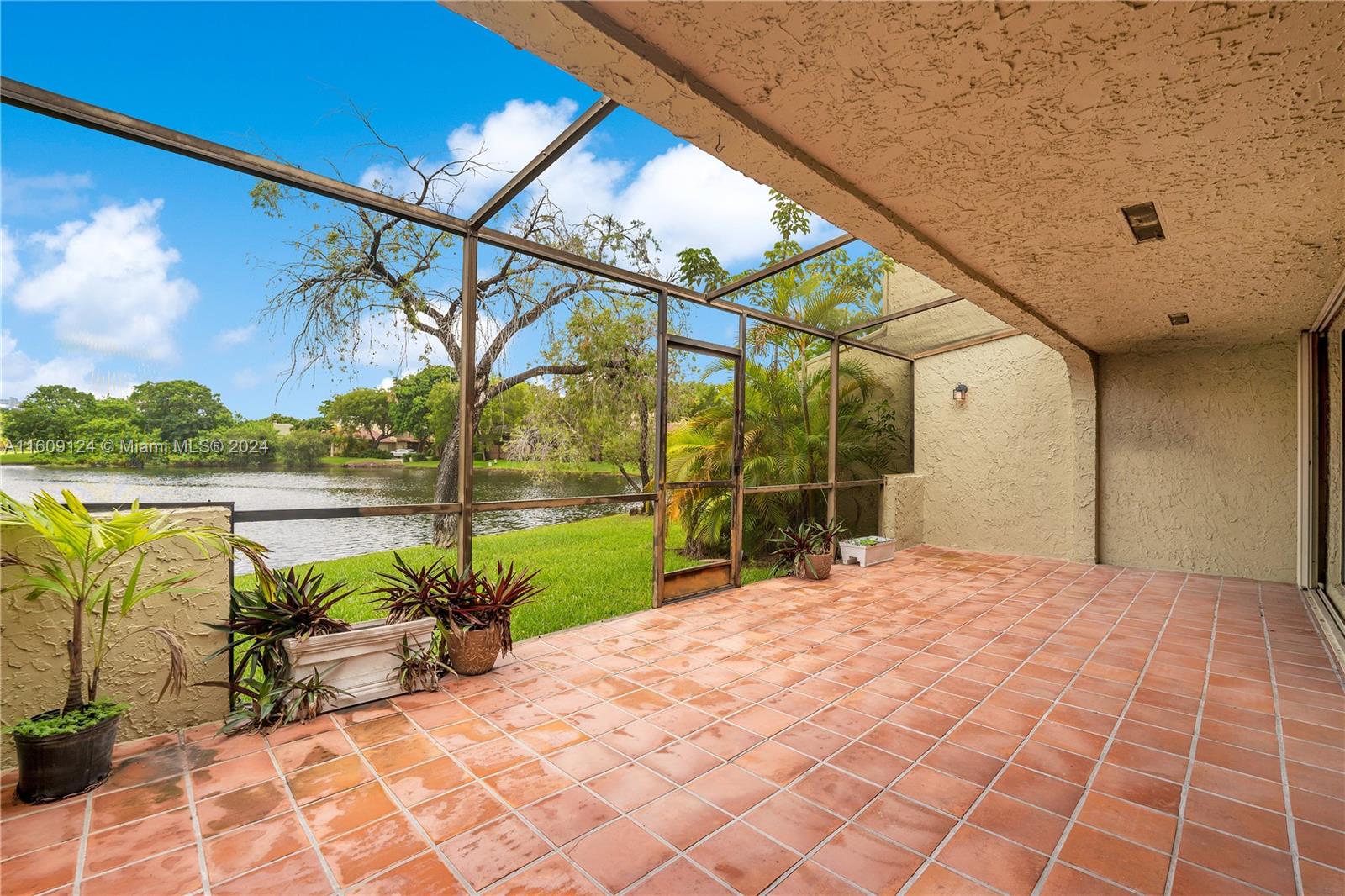 3719 Estepona Ave Unit: 18A1