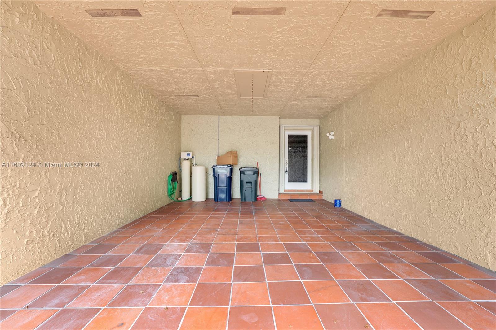 3719 Estepona Ave Unit: 18A1
