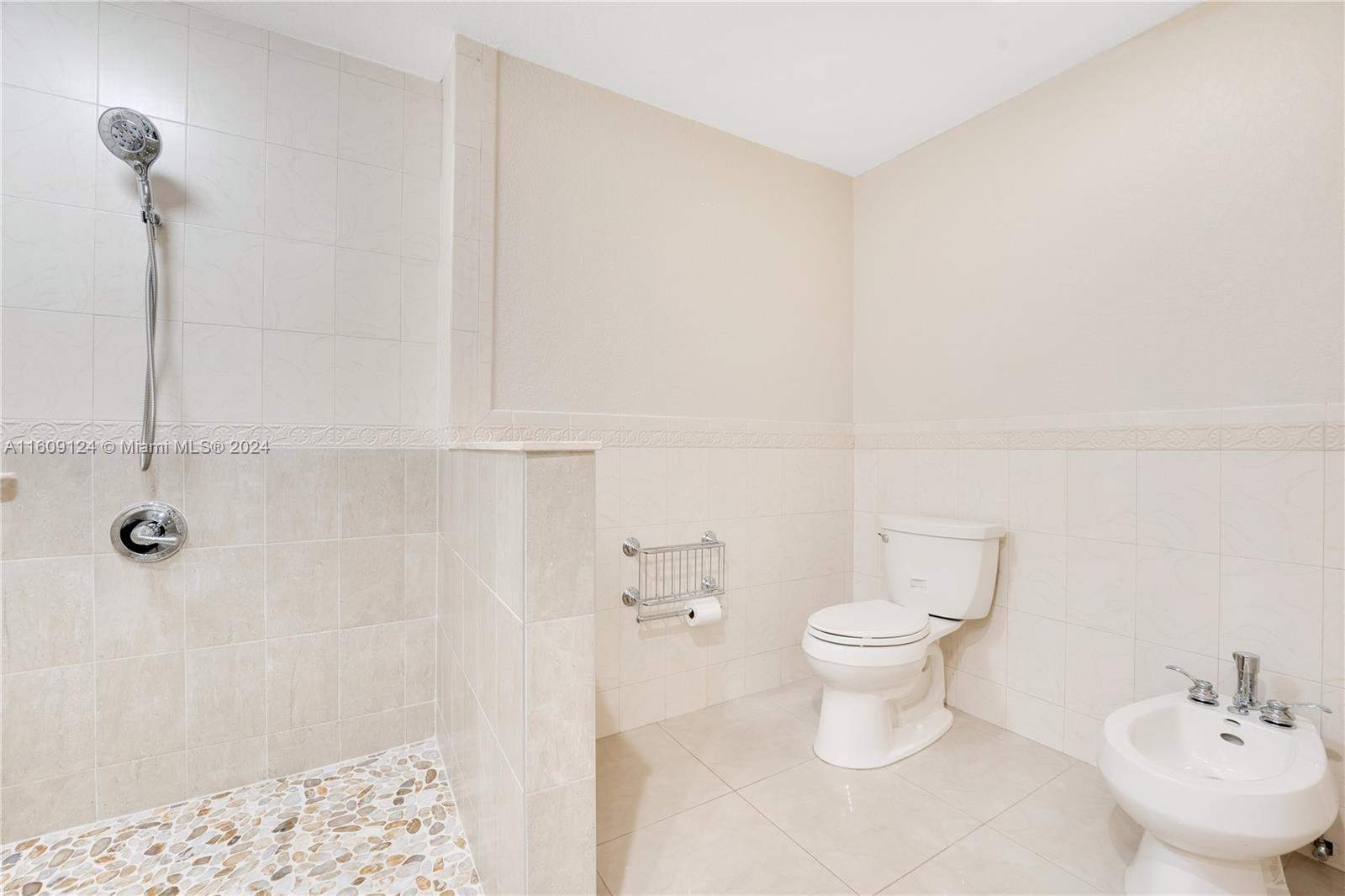 3719 Estepona Ave Unit: 18A1