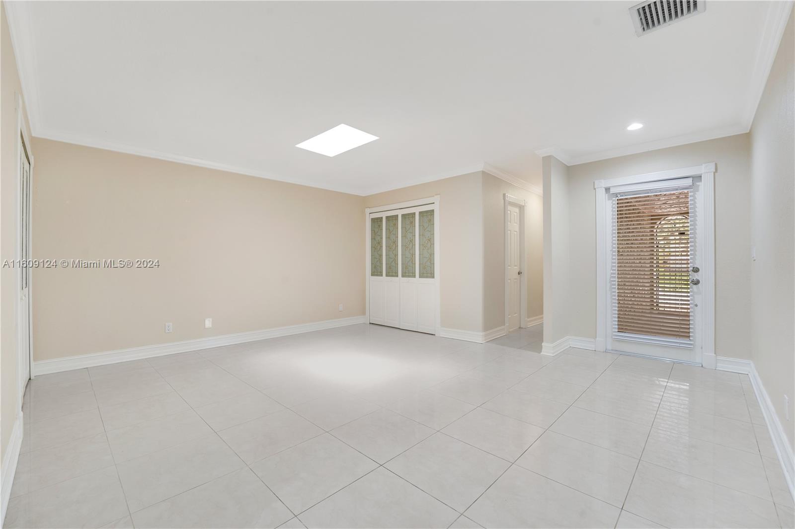 3719 Estepona Ave Unit: 18A1