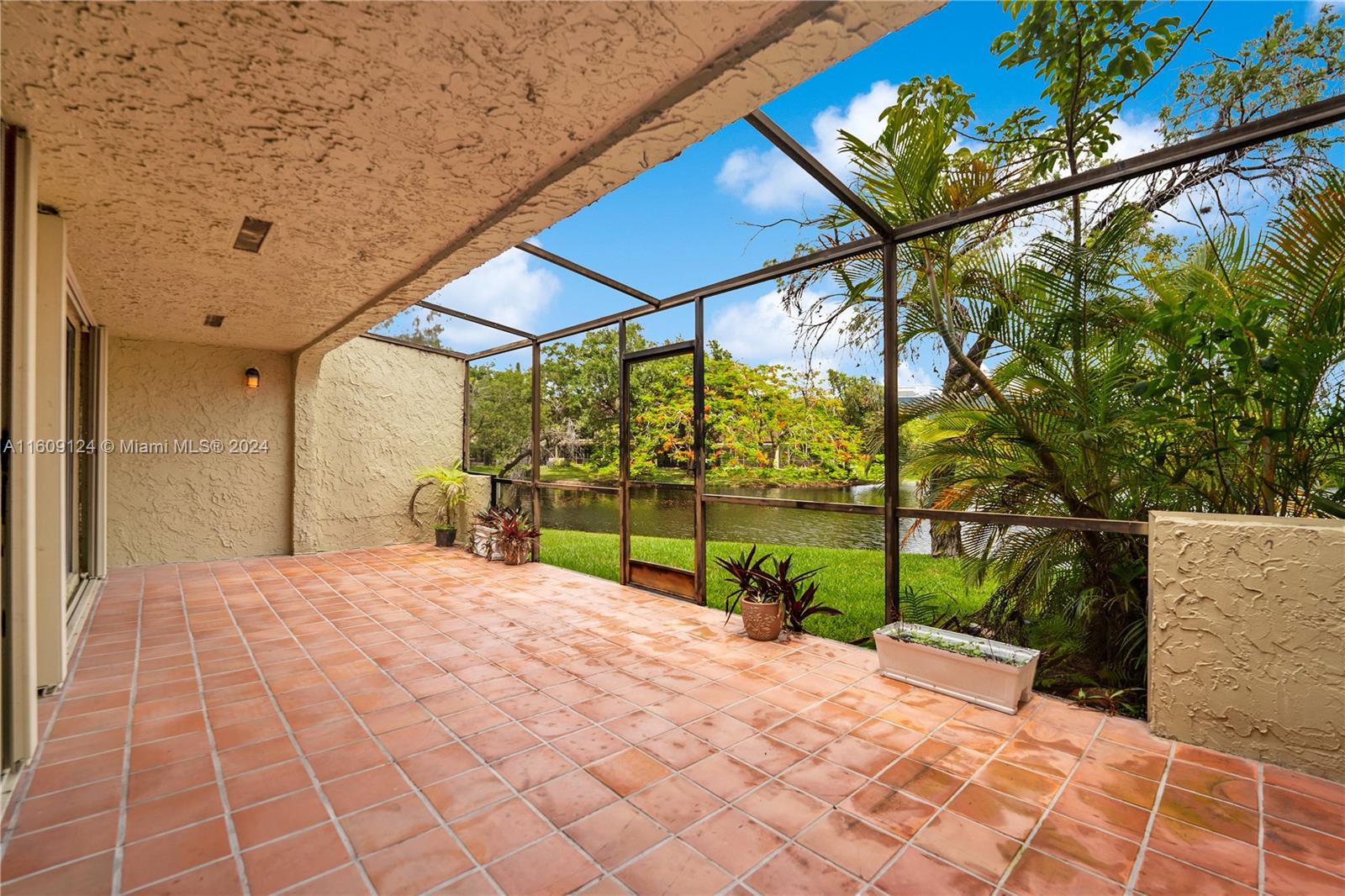 3719 Estepona Ave Unit: 18A1
