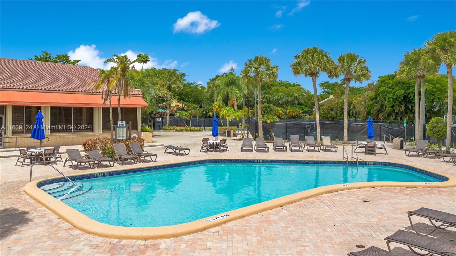 3719 Estepona Ave Unit: 18A1
