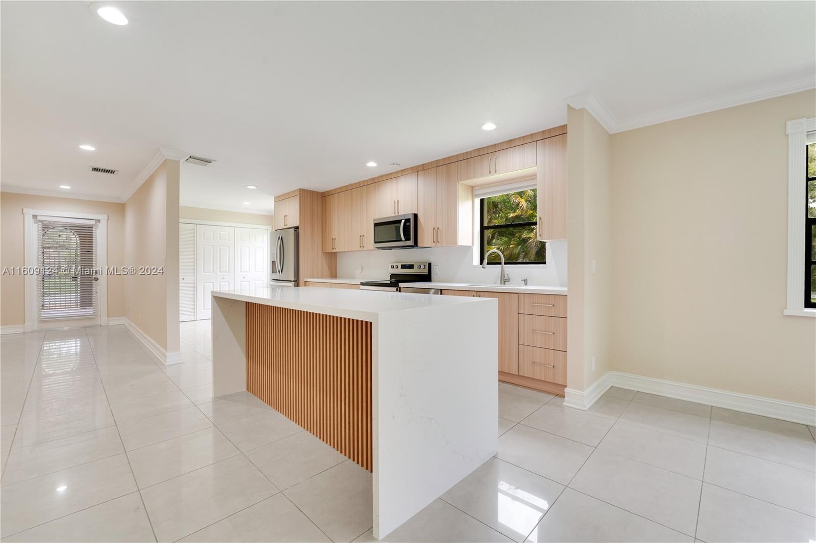3719 Estepona Ave Unit: 18A1