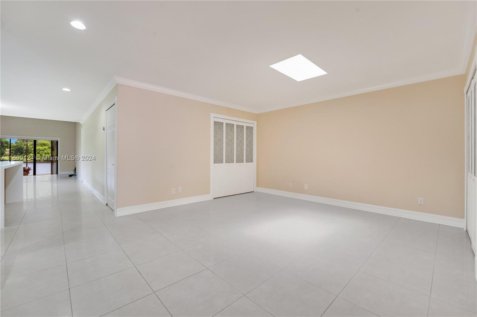 3719 Estepona Ave Unit: 18A1