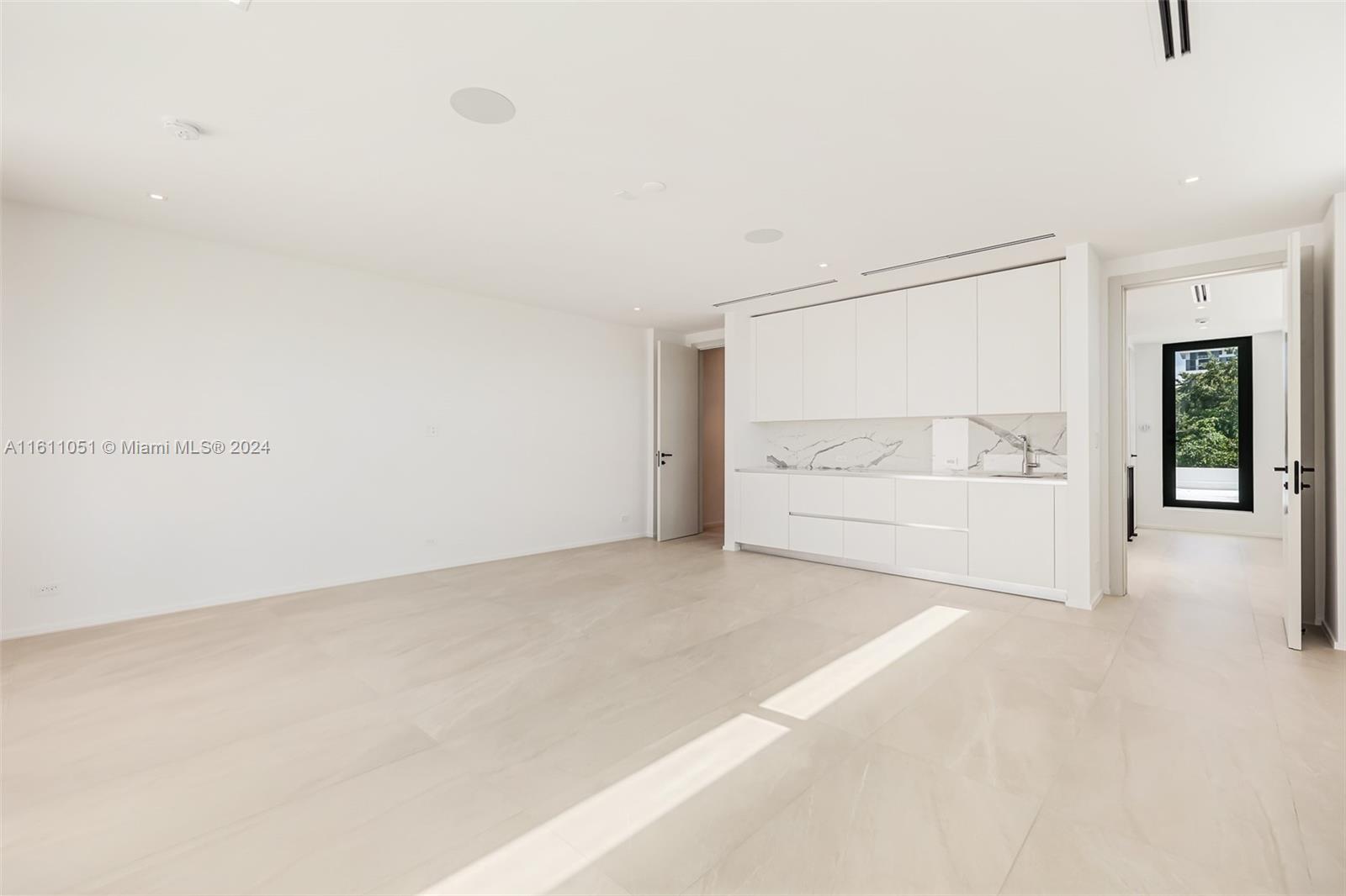 2832 Coconut Ave # 2832