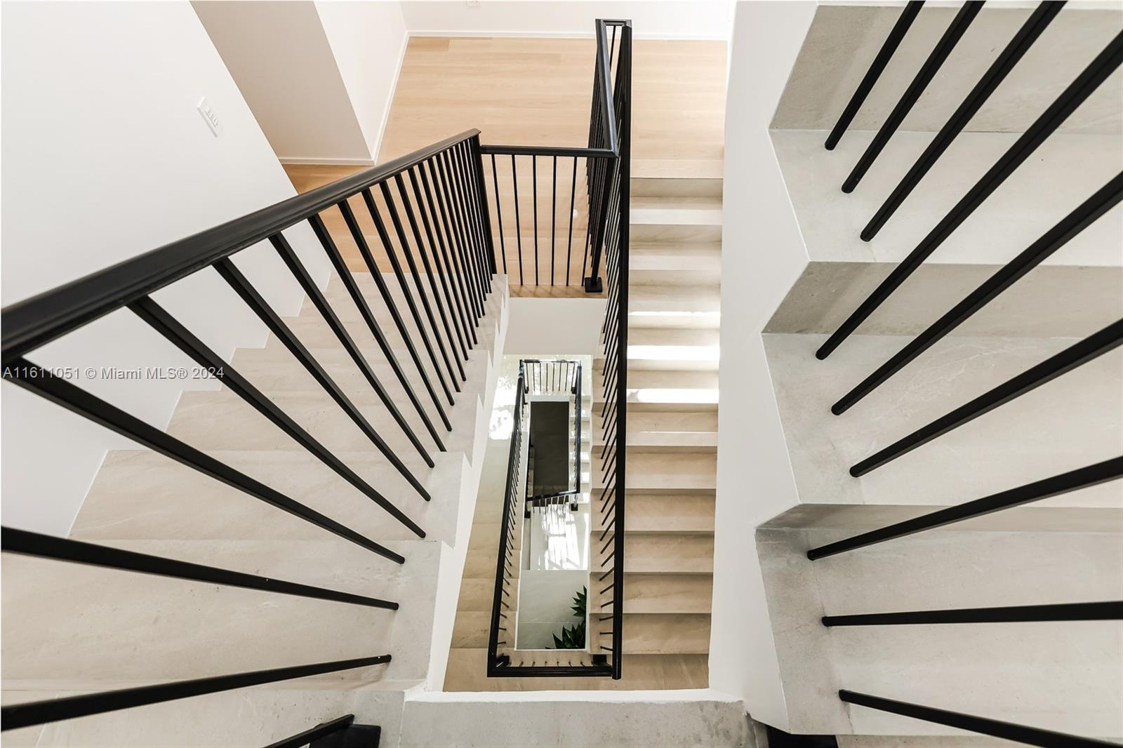 2832 Coconut Ave # 2832