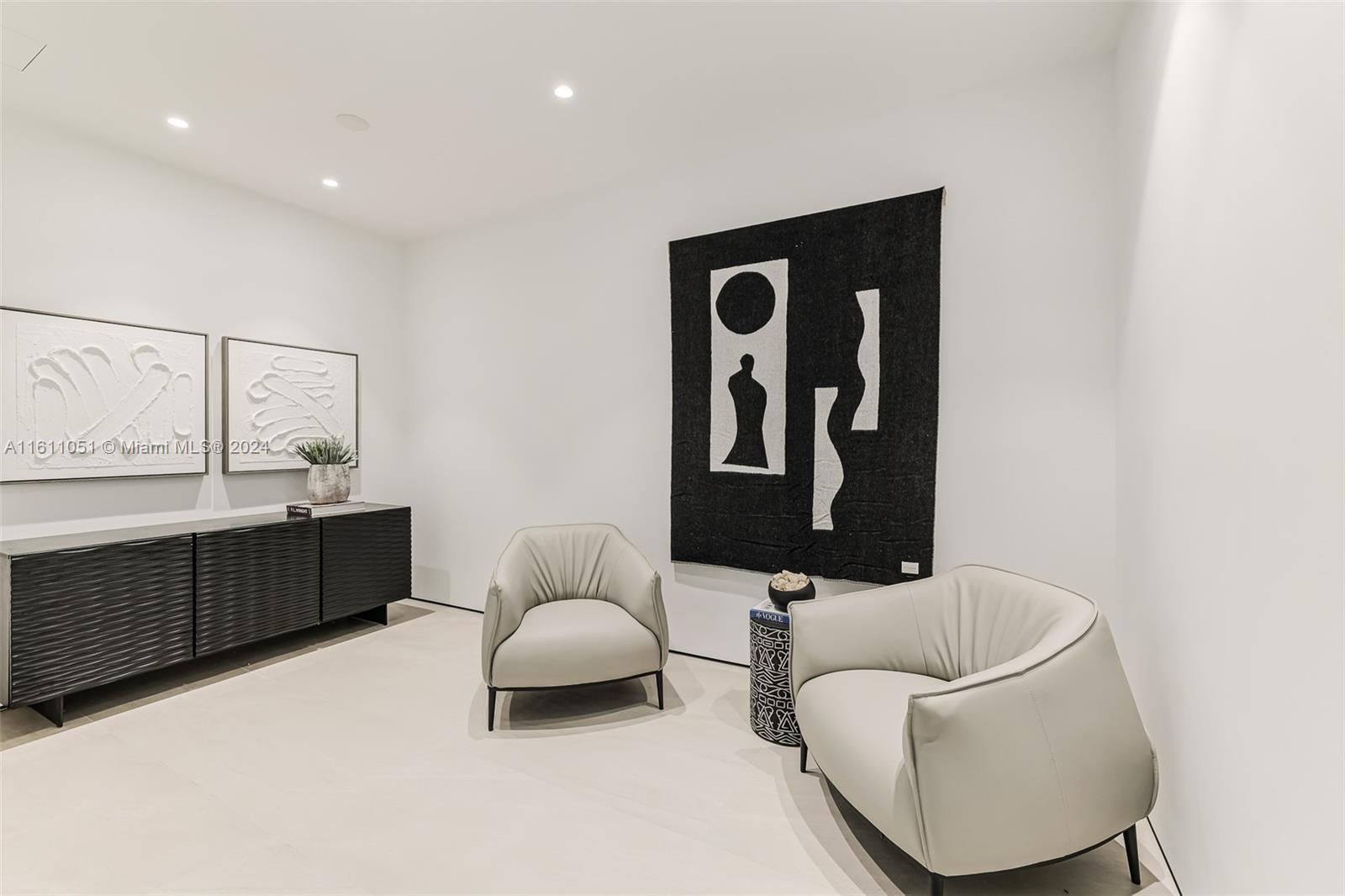 2832 Coconut Ave # 2832