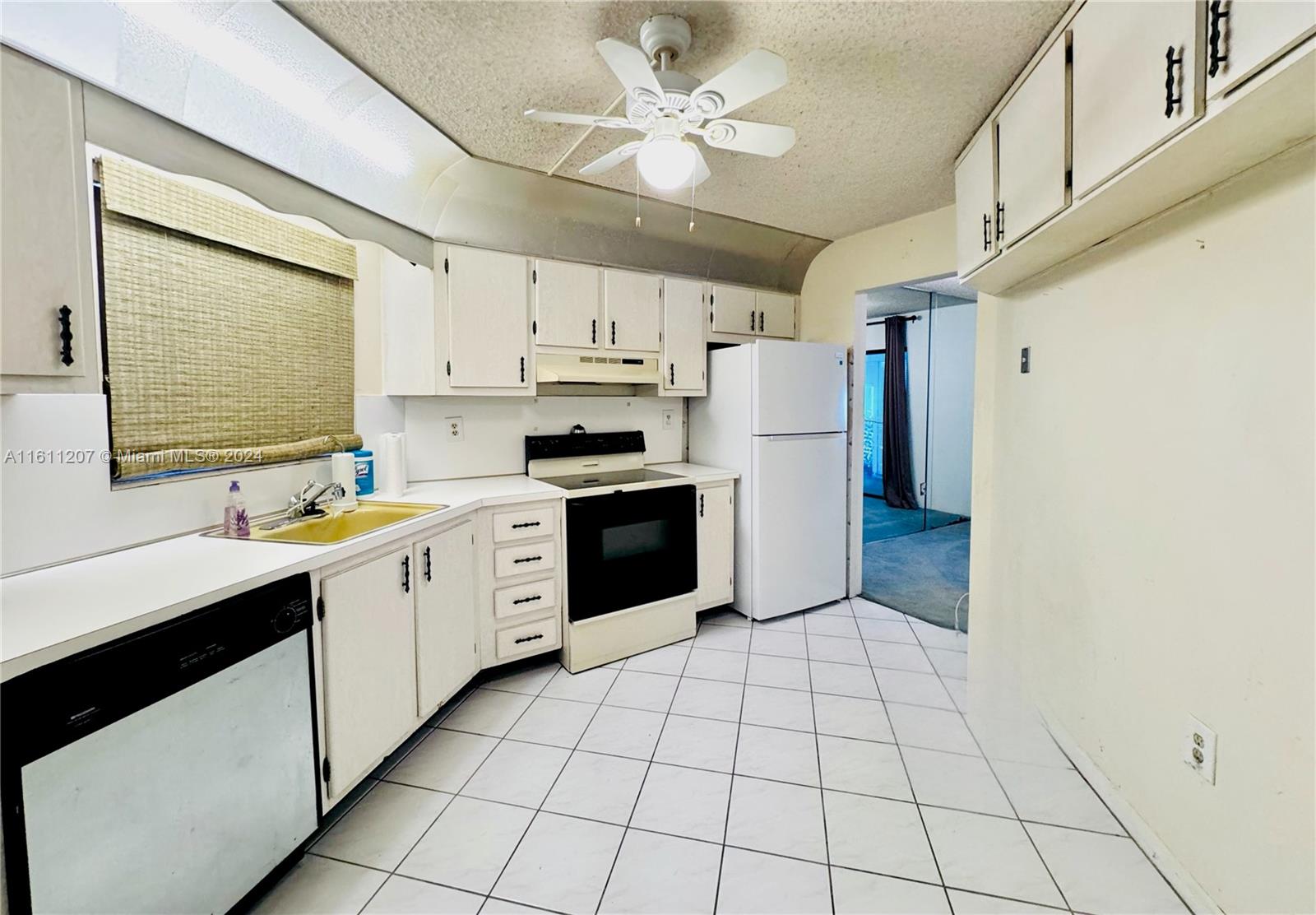 6655 W Broward Blvd # 105