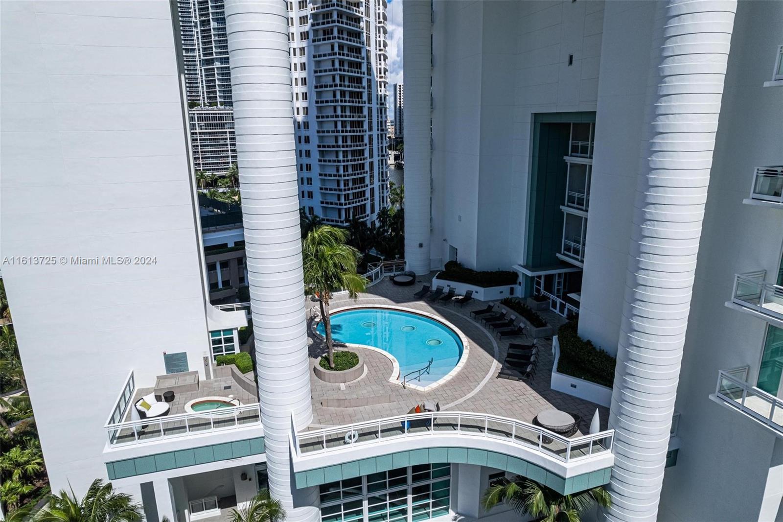 900 Brickell Key Blvd # 2504