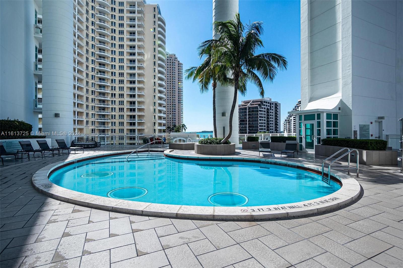 900 Brickell Key Blvd # 2504