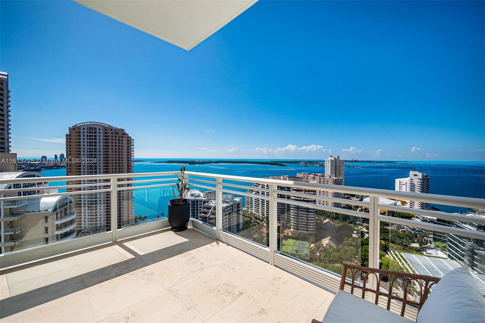 900 Brickell Key Blvd # 2504