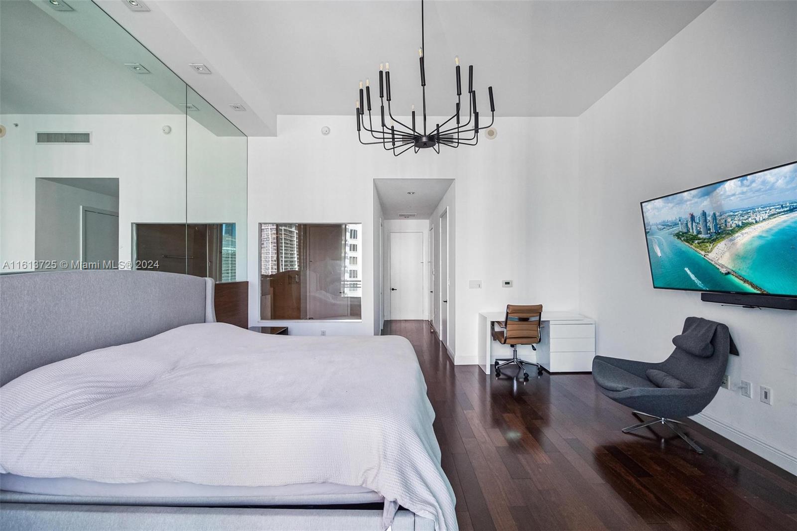 900 Brickell Key Blvd # 2504