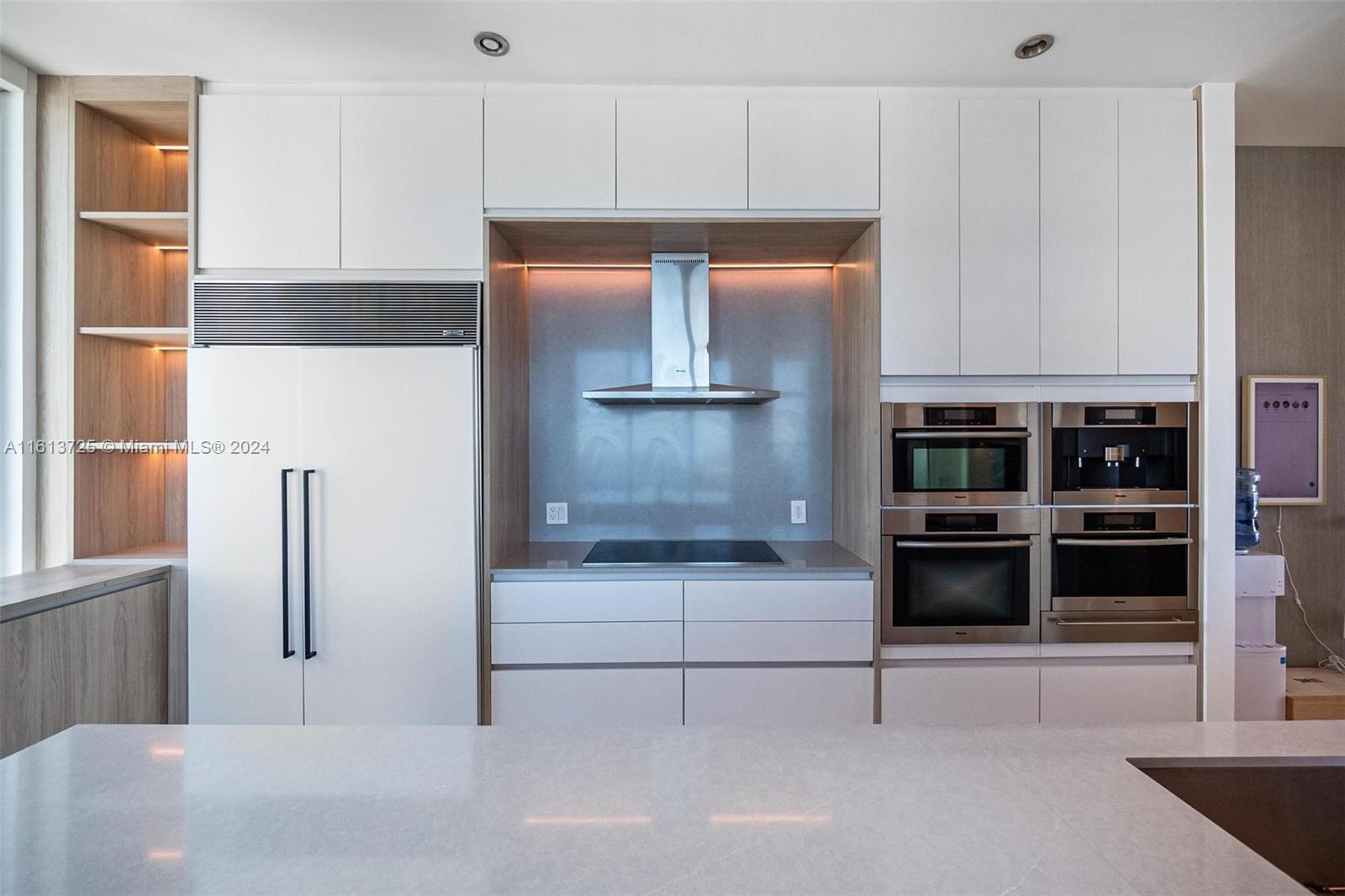 900 Brickell Key Blvd # 2504