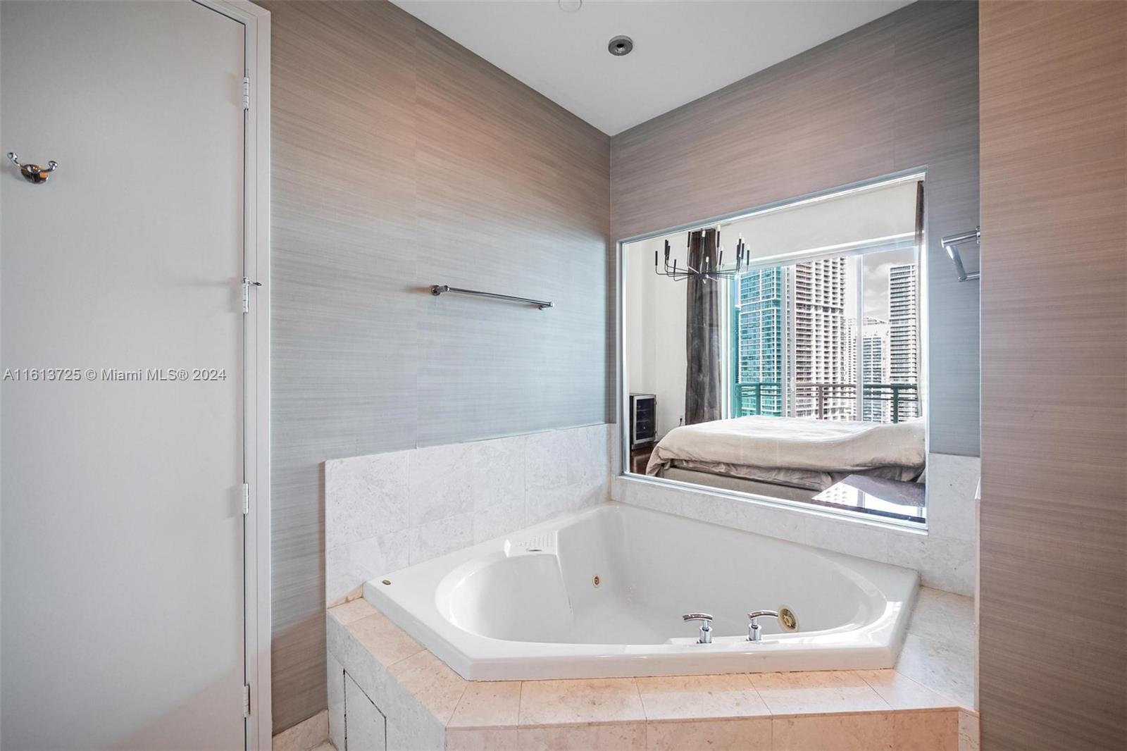900 Brickell Key Blvd # 2504