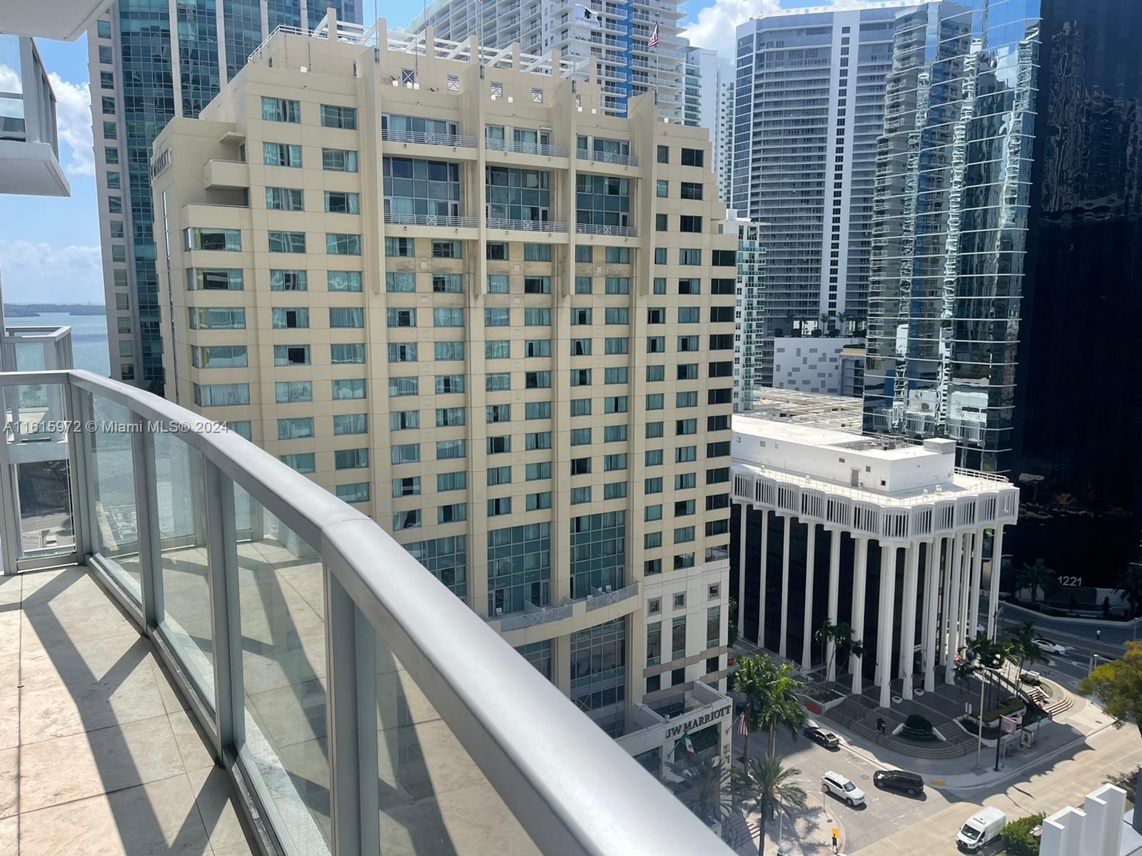 1060 Brickell Ave # 1609