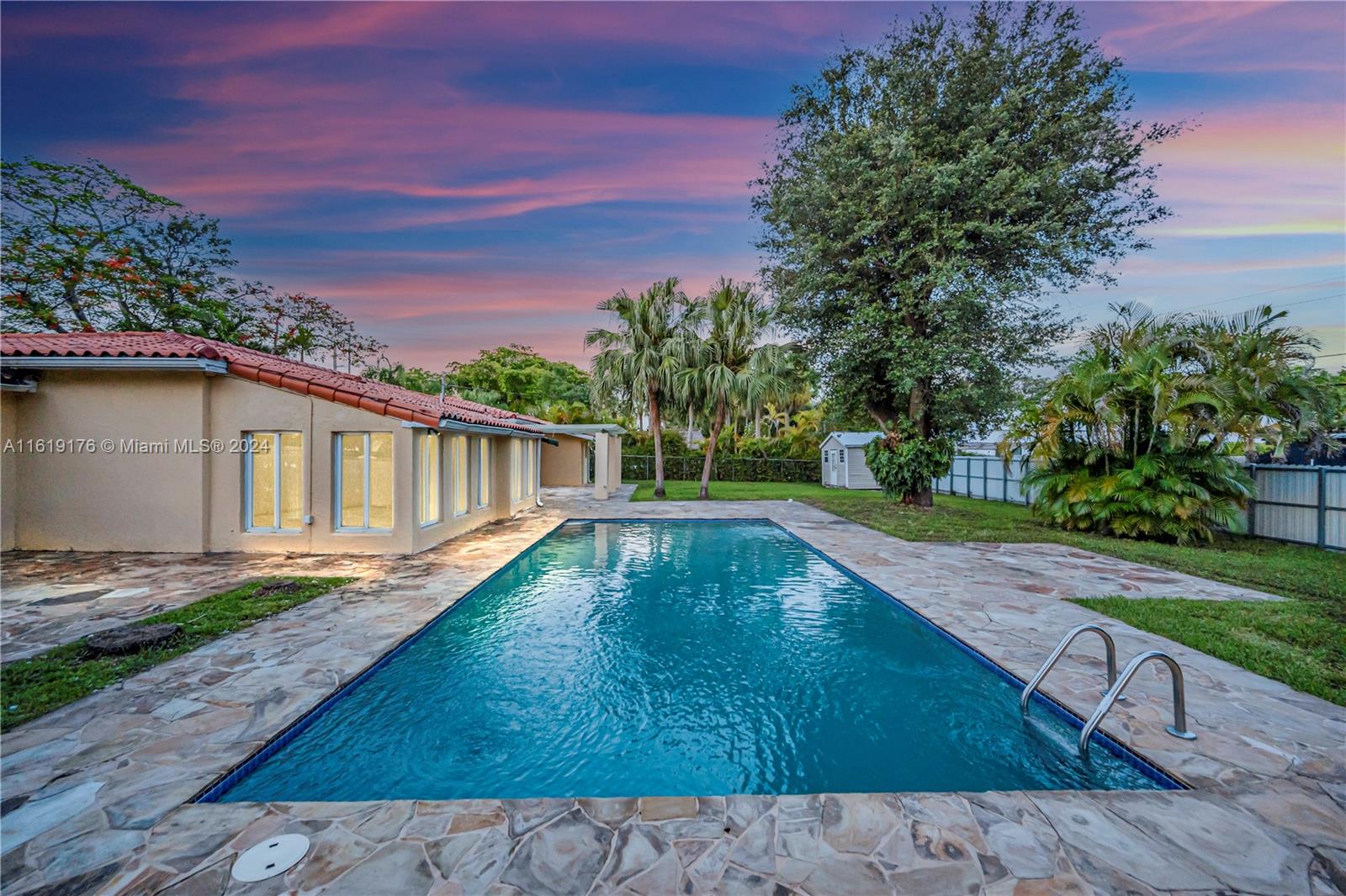 7020 SW 56th St
